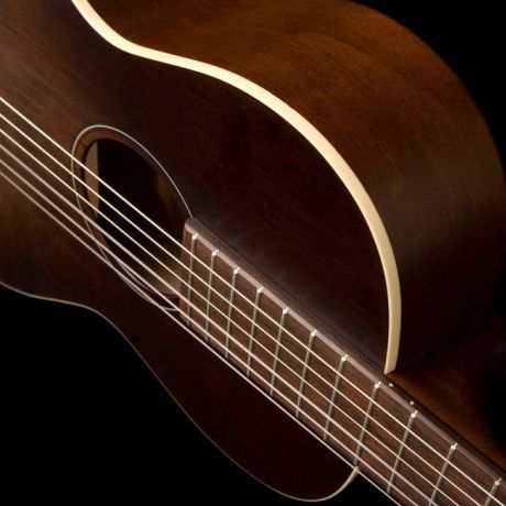 Art & Lutherie 046591 Roadhouse Bourbon Burst Nylon